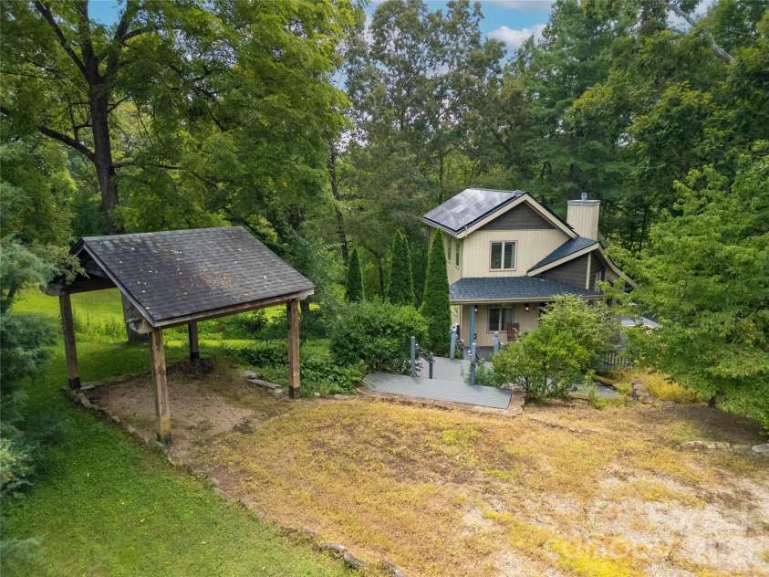 72 Memory Lane, Brevard, NC 28712.  MLS# CAR4352602, YatesRealty ID 47474. 
