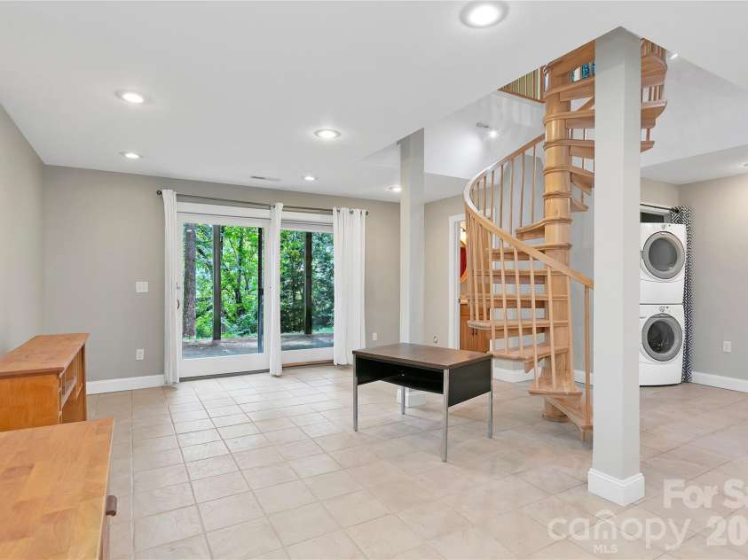 72 Memory Lane, Brevard, NC 28712.  MLS# CAR4352602, YatesRealty ID 47474. 