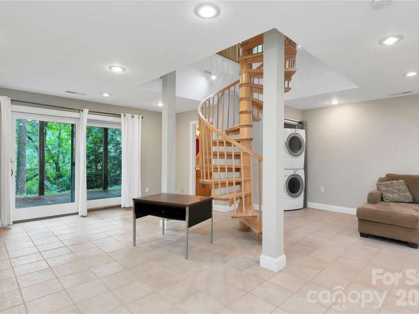 72 Memory Lane, Brevard, NC 28712.  MLS# CAR4352602, YatesRealty ID 47474. 