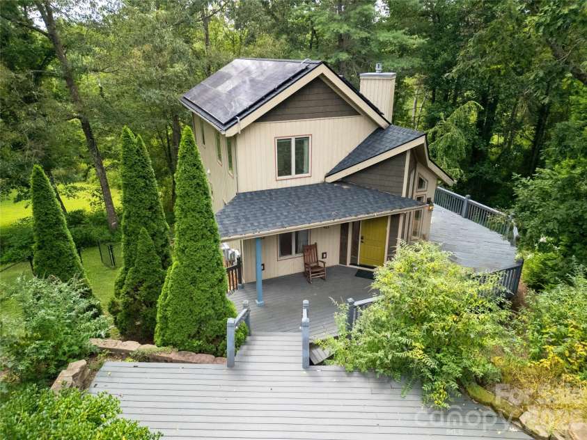 72 Memory Lane, Brevard, NC 28712.  MLS# CAR4352602, YatesRealty ID 47474. 72 Memory Lane