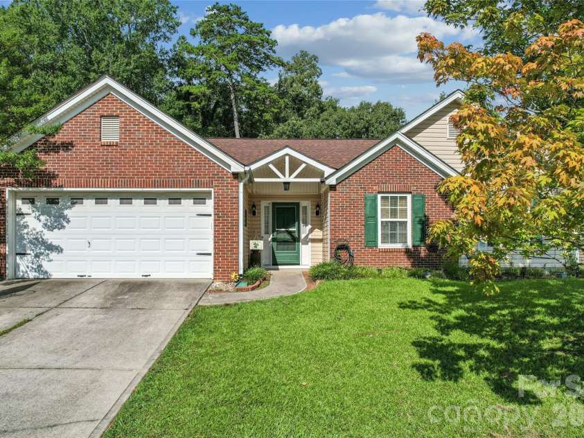 3609 Edgeview Drive, Indian Trail, NC 28079.  MLS# CAR4416873, YatesRealty ID 47475. 