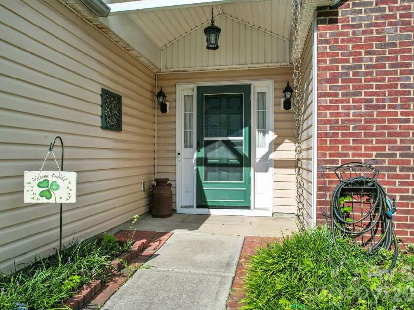 3609 Edgeview Drive, Indian Trail, NC 28079.  MLS# CAR4416873, YatesRealty ID 47475. 