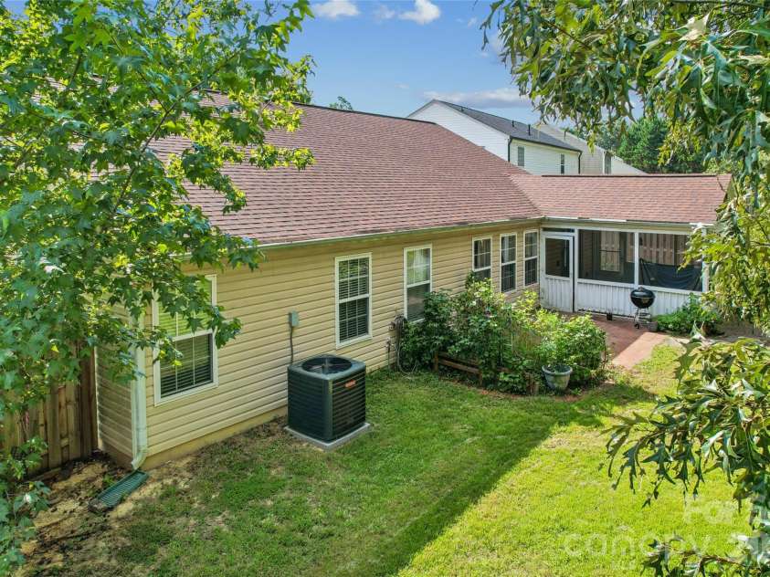 3609 Edgeview Drive, Indian Trail, NC 28079.  MLS# CAR4416873, YatesRealty ID 47475. 