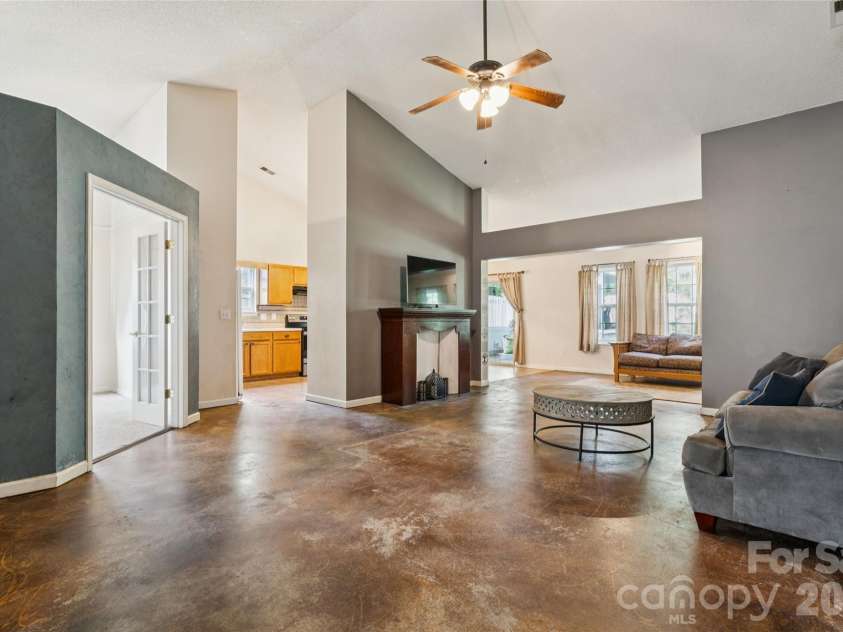 3609 Edgeview Drive, Indian Trail, NC 28079.  MLS# CAR4416873, YatesRealty ID 47475. 