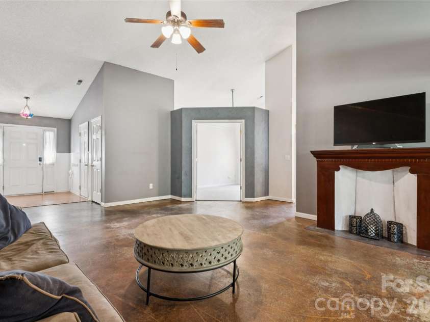 3609 Edgeview Drive, Indian Trail, NC 28079.  MLS# CAR4416873, YatesRealty ID 47475. 