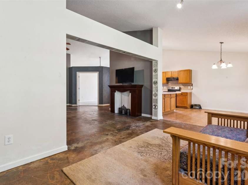3609 Edgeview Drive, Indian Trail, NC 28079.  MLS# CAR4416873, YatesRealty ID 47475. 