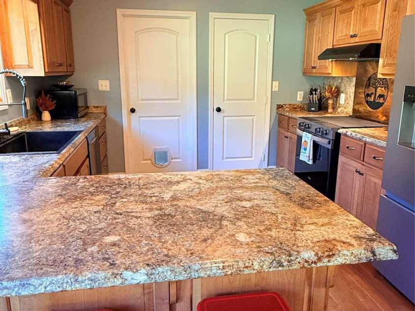 1091 Bill Collins Road, Columbus, NC 28722.  MLS# CAR4416811, YatesRealty ID 47476. Kitchen