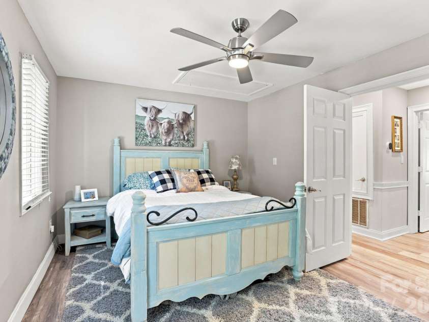 205 Dornoch Drive, Matthews, NC 28104.  MLS# CAR4417677, YatesRealty ID 47477. 2nd Bedroom