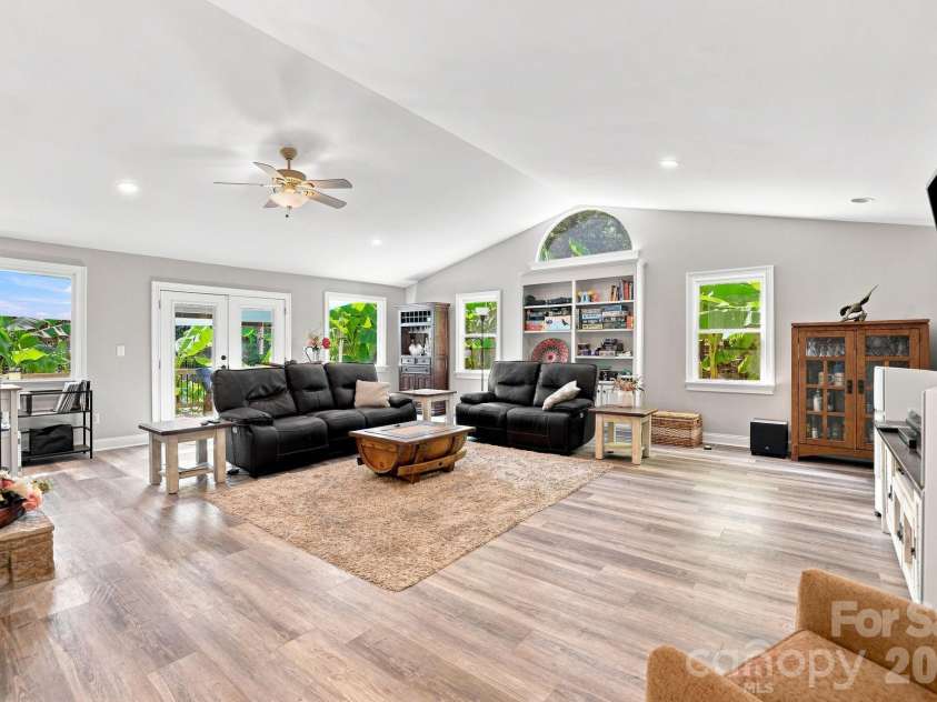 205 Dornoch Drive, Matthews, NC 28104.  MLS# CAR4417677, YatesRealty ID 47477. Living Room