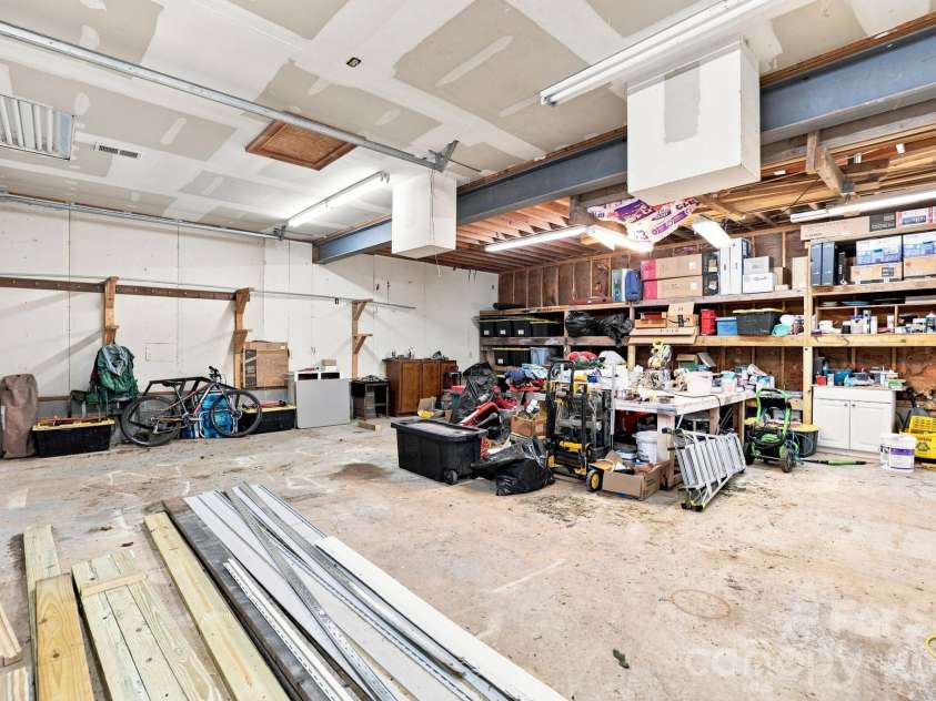 205 Dornoch Drive, Matthews, NC 28104.  MLS# CAR4417677, YatesRealty ID 47477. Workshop