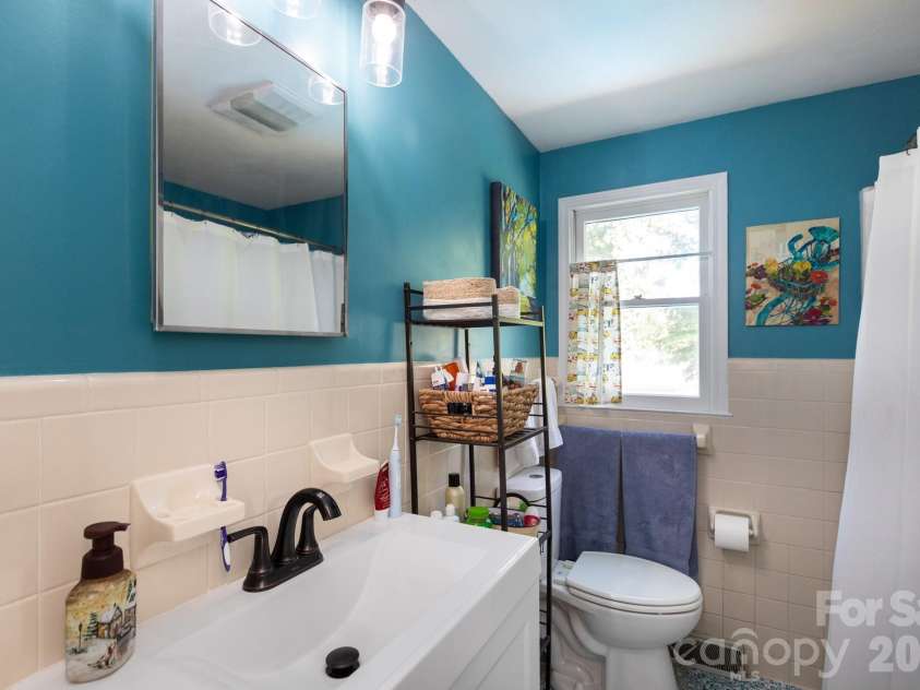 1030 Jackson Street, Salisbury, NC 28144.  MLS# CAR4418763, YatesRealty ID 47478. Bath
