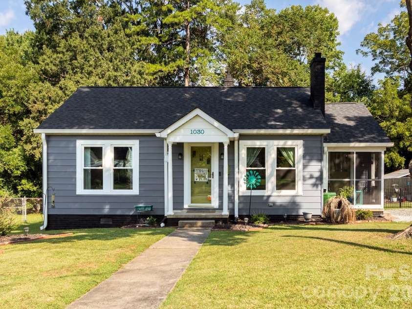 1030 Jackson Street, Salisbury, NC 28144.  MLS# CAR4418763, YatesRealty ID 47478. Front