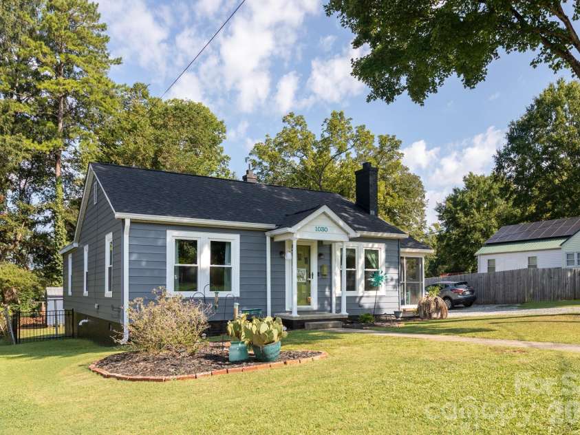 1030 Jackson Street, Salisbury, NC 28144.  MLS# CAR4418763, YatesRealty ID 47478. Front