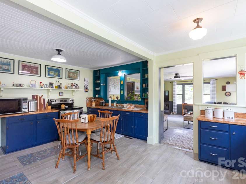 1030 Jackson Street, Salisbury, NC 28144.  MLS# CAR4418763, YatesRealty ID 47478. Kitchen