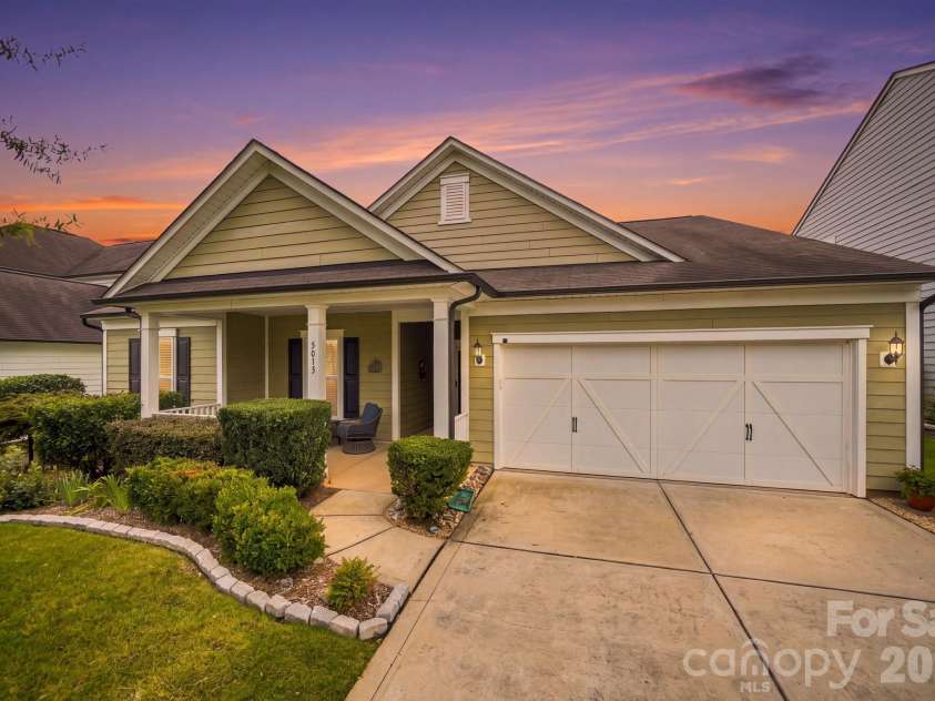 3013 Palm Drive, Fort Mill, SC 29715.  MLS# CAR4418016, YatesRealty ID 47479. 