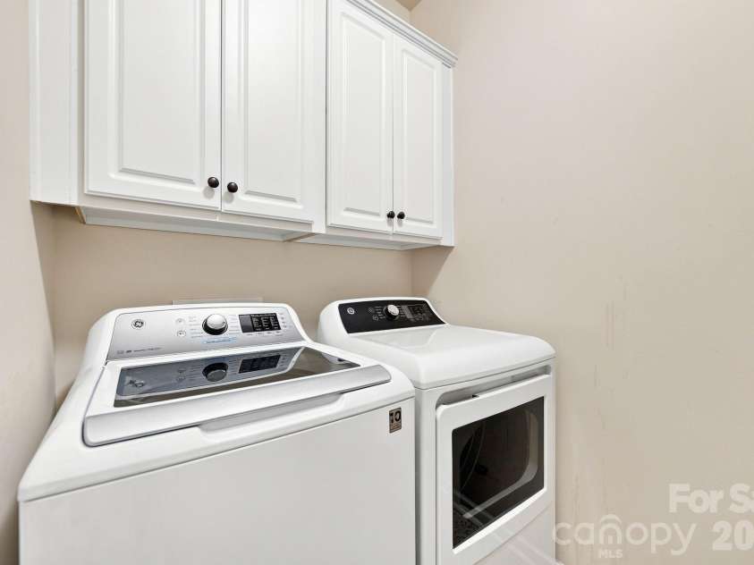 3013 Palm Drive, Fort Mill, SC 29715.  MLS# CAR4418016, YatesRealty ID 47479. Laundry Room