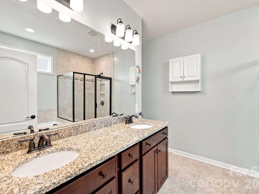 3013 Palm Drive, Fort Mill, SC 29715.  MLS# CAR4418016, YatesRealty ID 47479. Primary Bathroom
