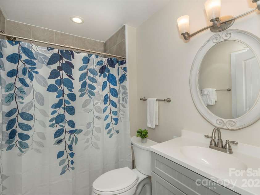 10 La Floresta Lane, Cedar Mountain, NC 28718.  MLS# CAR4243392, YatesRealty ID 4748. 