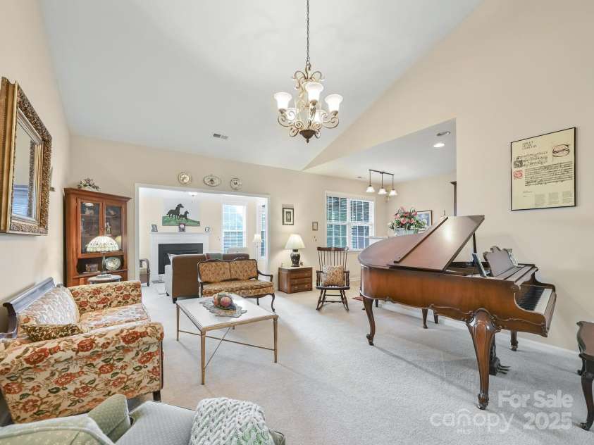 19 Pamlico Road, Fletcher, NC 28732.  MLS# CAR4304900, YatesRealty ID 4748. 