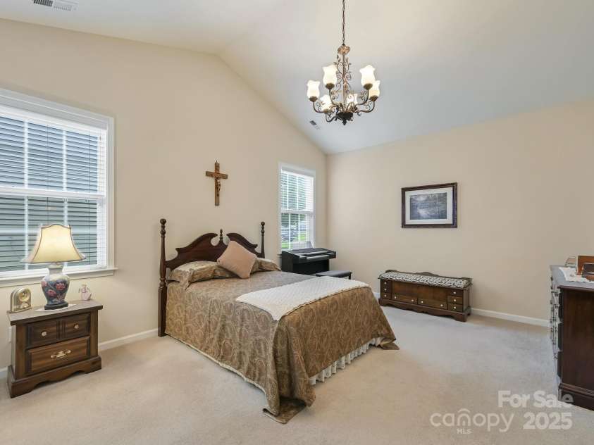 19 Pamlico Road, Fletcher, NC 28732.  MLS# CAR4304900, YatesRealty ID 4748. 