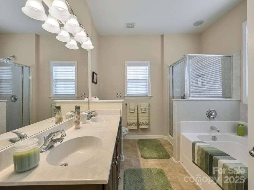 19 Pamlico Road, Fletcher, NC 28732.  MLS# CAR4304900, YatesRealty ID 4748. 