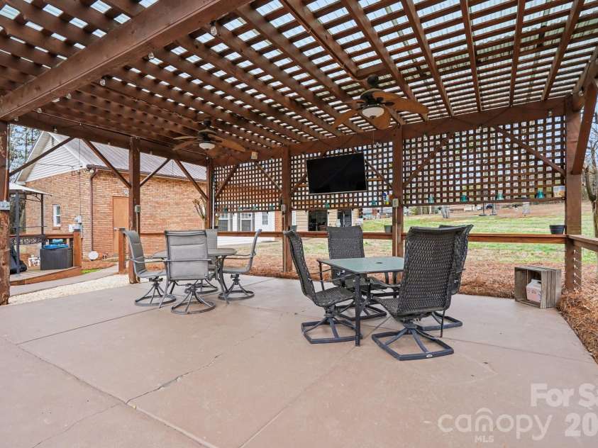 211 Drive Inn Road, Locust, NC 28097.  MLS# CAR4345742, YatesRealty ID 4748. 