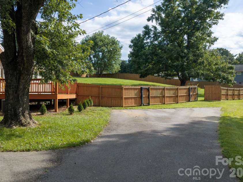 780 Jupiter Road, Weaverville, NC 28787.  MLS# CAR4417969, YatesRealty ID 47480. Additional Parking