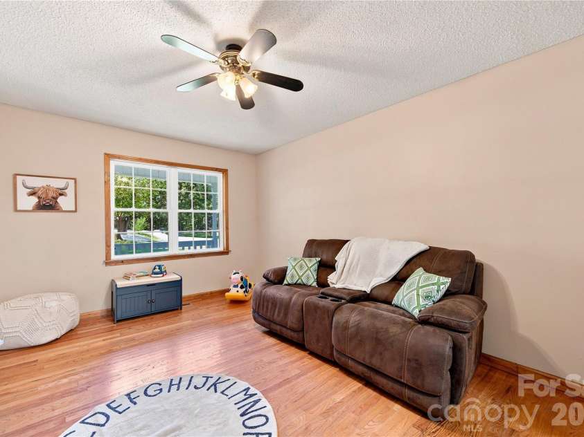 122 Providence Place, York, SC 29745.  MLS# CAR4418463, YatesRealty ID 47482. 