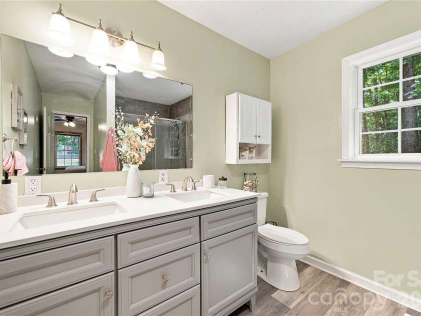 122 Providence Place, York, SC 29745.  MLS# CAR4418463, YatesRealty ID 47482. 