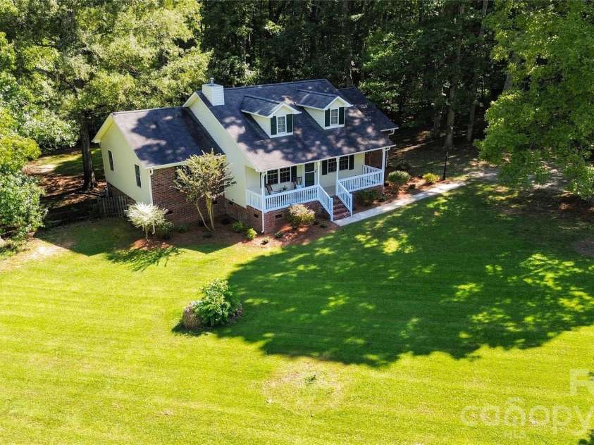 122 Providence Place, York, SC 29745.  MLS# CAR4418463, YatesRealty ID 47482. 