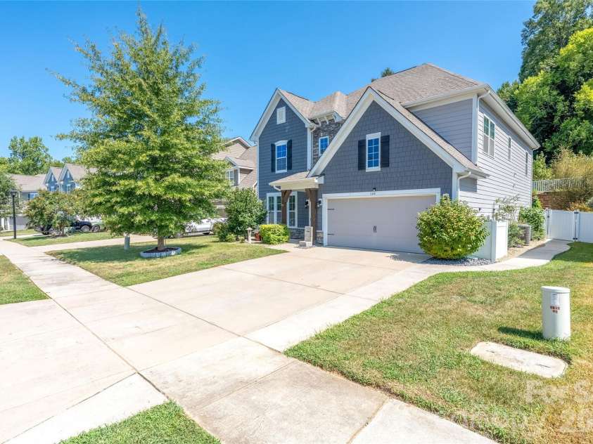 144 Chance Road, Mooresville, NC 28115.  MLS# CAR4419180, YatesRealty ID 47484. 