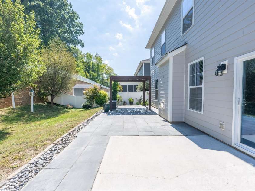 144 Chance Road, Mooresville, NC 28115.  MLS# CAR4419180, YatesRealty ID 47484. 