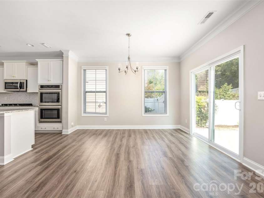 144 Chance Road, Mooresville, NC 28115.  MLS# CAR4419180, YatesRealty ID 47484. Kitchen table area
