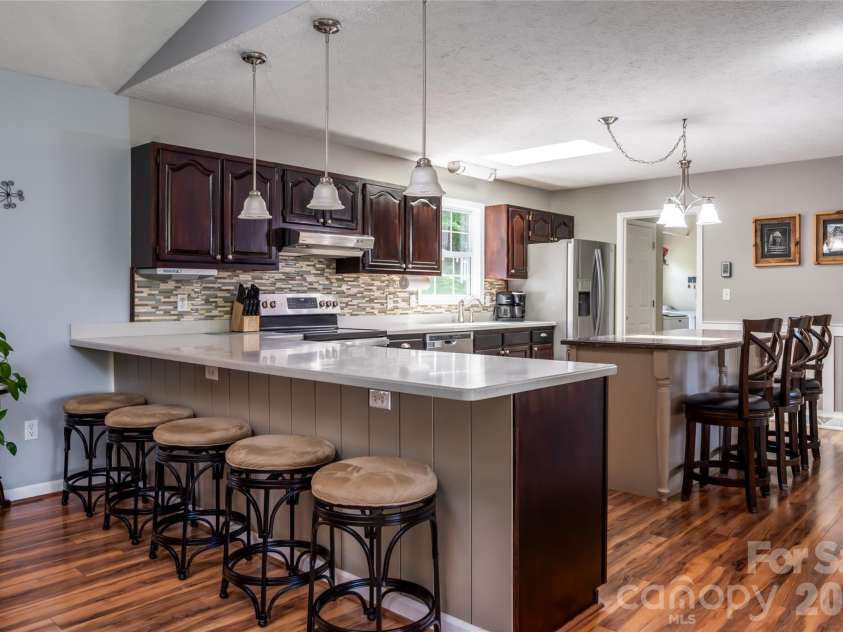 40 Meadow Drive, Horse Shoe, NC 28742.  MLS# CAR4418945, YatesRealty ID 47485. 