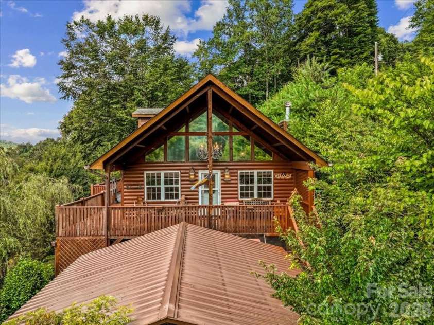 49 Pinnacle Road, Burnsville, NC 28714.  MLS# CAR4405536, YatesRealty ID 47486. 