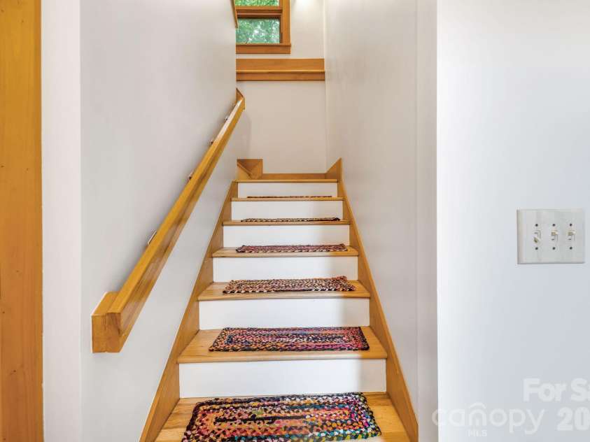 553 River Bend Drive, Mars Hill, NC 28754.  MLS# CAR4418089, YatesRealty ID 47487. 