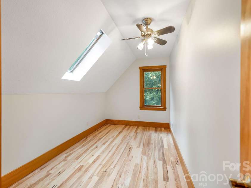 553 River Bend Drive, Mars Hill, NC 28754.  MLS# CAR4418089, YatesRealty ID 47487. Upstairs bedroom 1