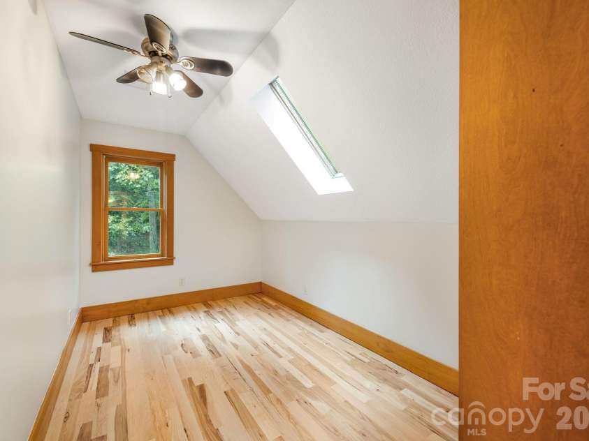 553 River Bend Drive, Mars Hill, NC 28754.  MLS# CAR4418089, YatesRealty ID 47487. Upstairs bedroom 2