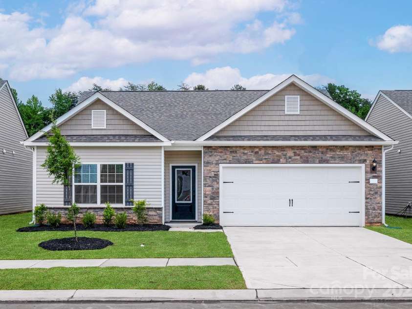 4131 Bolo Drive, Charlotte, NC 28215.  MLS# CAR4328989, YatesRealty ID 4749. 