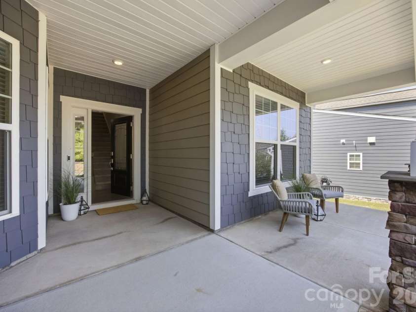 517 Cellini Place, Mount Holly, NC 28120.  MLS# CAR4408060, YatesRealty ID 47490. Sipping coffee