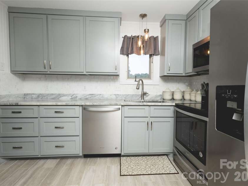 15 Golden Leaf Drive, Marion, NC 28752.  MLS# CAR4415738, YatesRealty ID 47491. 