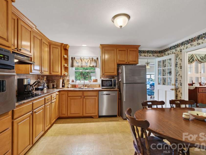 2124 Poinsett Drive, Rock Hill, SC 29732.  MLS# CAR4419114, YatesRealty ID 47494. 