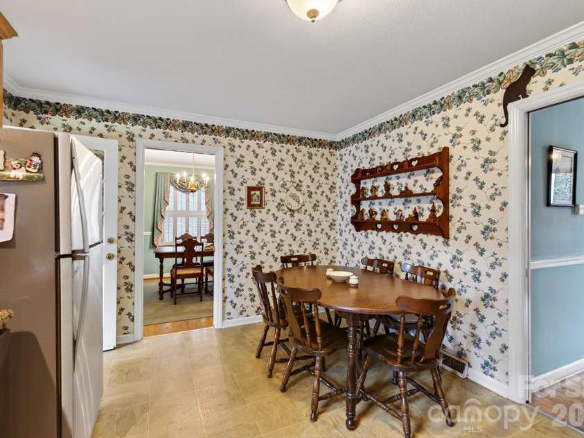 2124 Poinsett Drive, Rock Hill, SC 29732.  MLS# CAR4419114, YatesRealty ID 47494. 