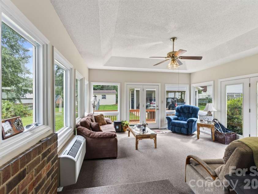 2124 Poinsett Drive, Rock Hill, SC 29732.  MLS# CAR4419114, YatesRealty ID 47494. 