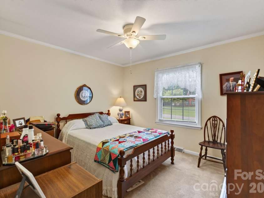 2124 Poinsett Drive, Rock Hill, SC 29732.  MLS# CAR4419114, YatesRealty ID 47494. 