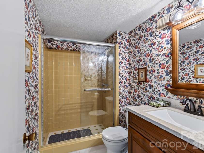 2124 Poinsett Drive, Rock Hill, SC 29732.  MLS# CAR4419114, YatesRealty ID 47494. 