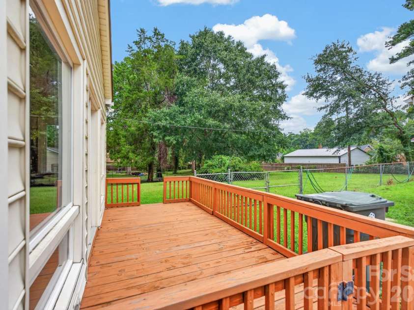 2124 Poinsett Drive, Rock Hill, SC 29732.  MLS# CAR4419114, YatesRealty ID 47494. 