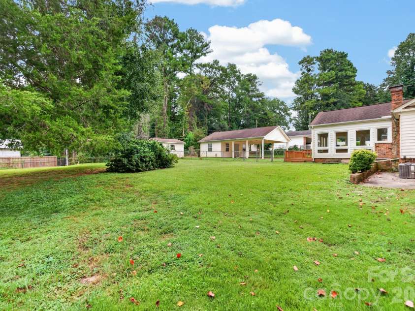 2124 Poinsett Drive, Rock Hill, SC 29732.  MLS# CAR4419114, YatesRealty ID 47494. 