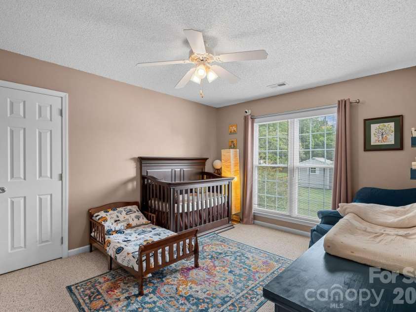 1320 Watts Drive, Charlotte, NC 28216.  MLS# CAR4415757, YatesRealty ID 47495. 
