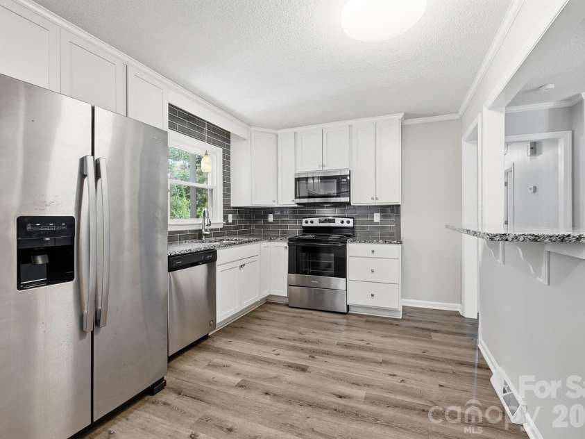 12011 Merriweather Drive, Charlotte, NC 28273.  MLS# CAR4419174, YatesRealty ID 47496. 